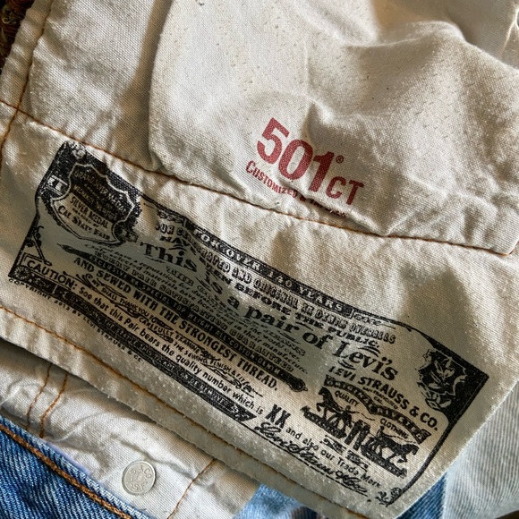 Levi’s - Picture 6 of 6